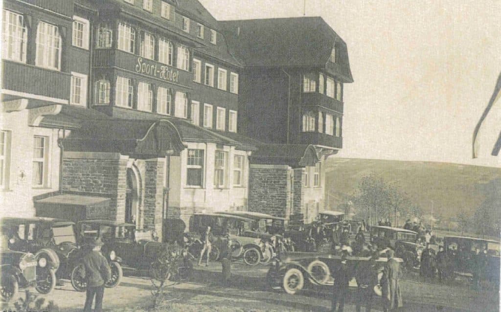 Sporthotel Oberwiesenthal - Automobile
